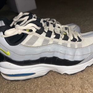 Nike Air Max 95 White Black Lime Athletic Shoes